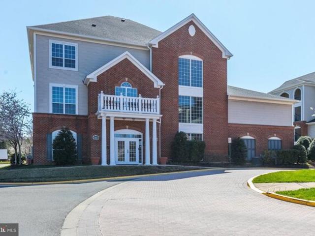 Condo for sale in Alexandria