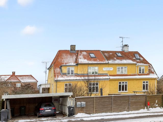 Ejendom til salg i Vanløse, København