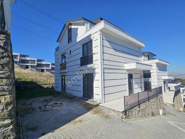 Başiskele, Kocaeli içerisinde satılık Villa