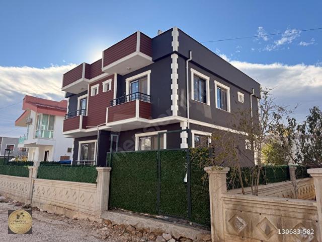 Kum, Silifke içerisinde satılık Villa