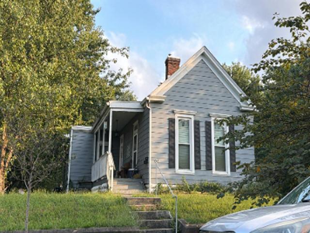 House for sale in New Albany, Indiana