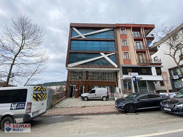 Çekmeköy, İstanbul içerisinde satılık Ofis