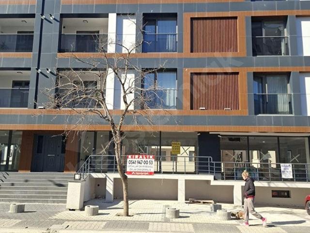 Çekmeköy, İstanbul içerisinde satılık Dükkan