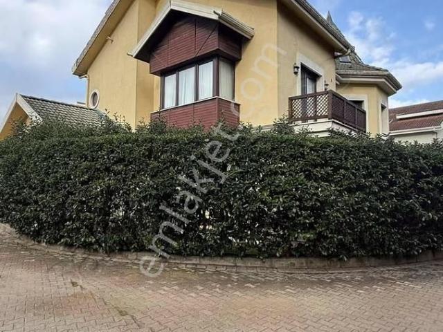 Çekmeköy, İstanbul içerisinde satılık Villa
