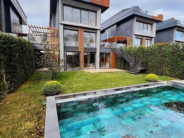 Çekmeköy, İstanbul içerisinde satılık Villa
