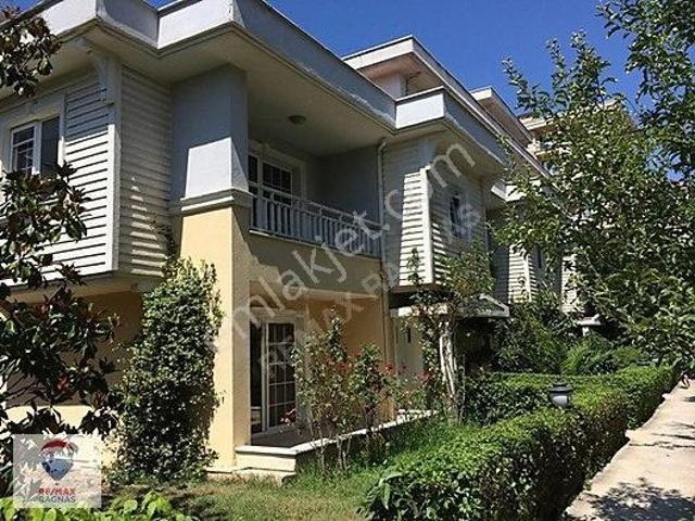 Cumhuriyet Mahallesi, Çekmeköy içerisinde kiralık Villa