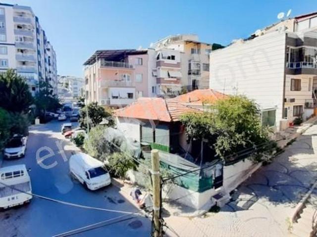 Korutürk Mahallesi, Balçova içerisinde kiralık mülk