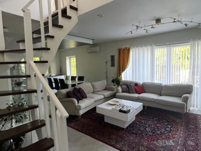 Hus hyra i Bro, Stockholm