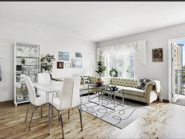 Lägenhet hyra i Skärholmens stadsdelsområde, Stockholm