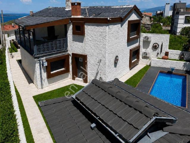 Urla, İzmir içerisinde kiralık Villa