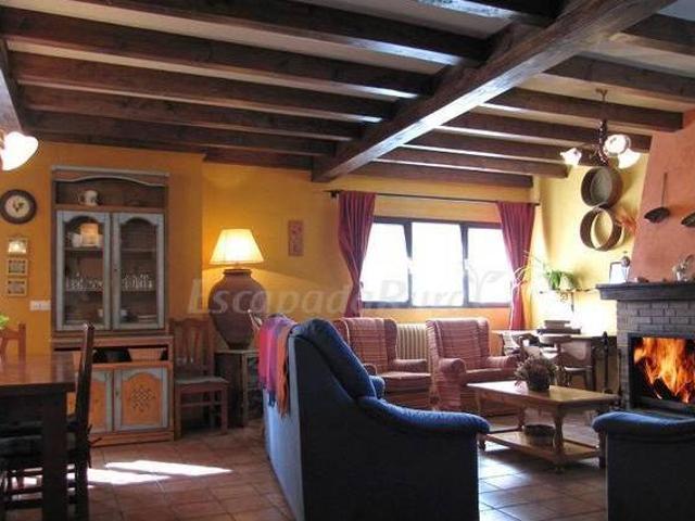 Casa en alquiler en Santa María De Las Hoyas, Castilla y León