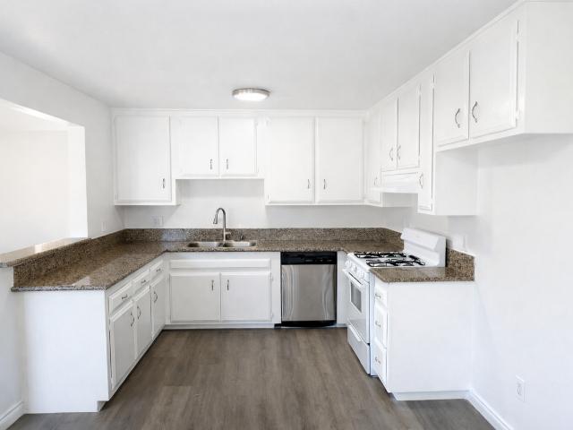 Apartment for rent in Garden Grove, California