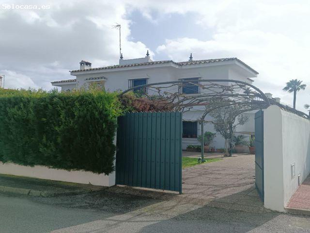 Casa en venta en Aznalcázar, Andalucía