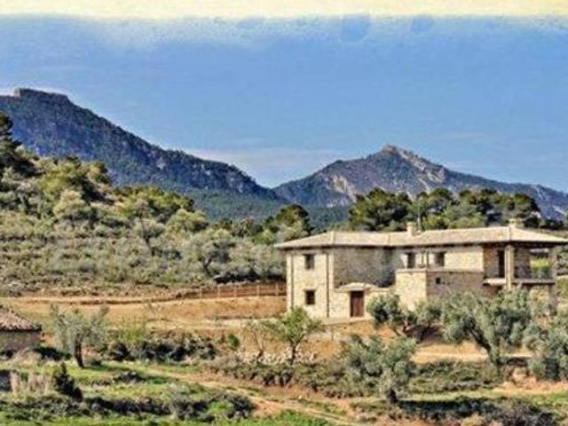 Casa en alquiler en Valderrobres
