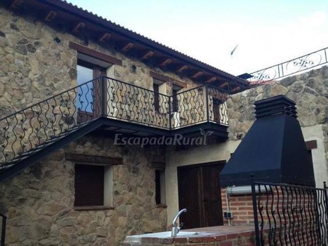 Casa en alquiler en Navaluenga, Castilla y León