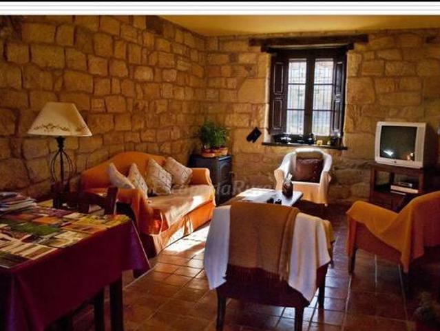 Casa en alquiler en Vilviestre Del Pinar, Castilla y León