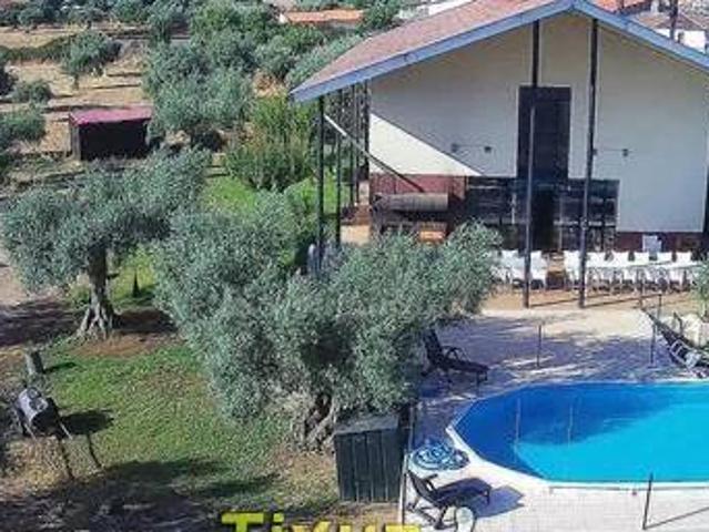 Casa en alquiler en Santa Cruz De La Sierra, Extremadura