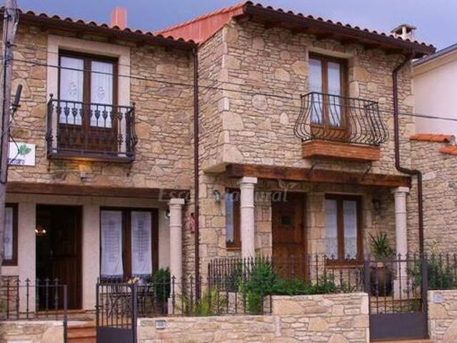 Casa en alquiler en Aldeadávila De La Ribera