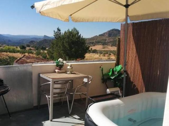 Casa en alquiler en Elche De La Sierra, Castilla-La Mancha