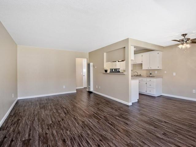 Apartment for rent in Orange, California