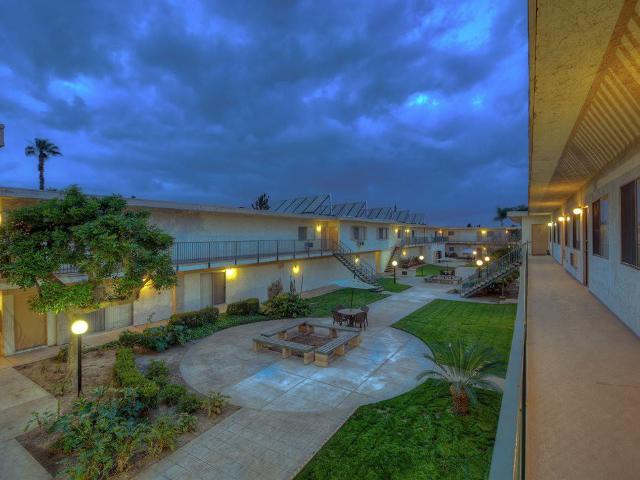 Apartment for rent in Orange, California
