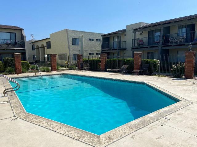 Apartment for rent in Tustin, California