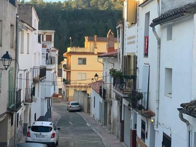 Casa en alquiler en Ayódar