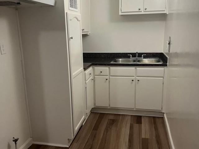 Apartment for rent in Lynwood, California