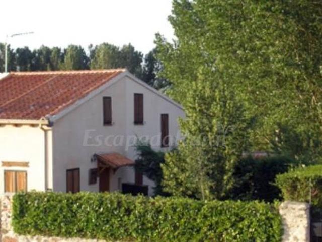 Casa en alquiler en Cabañas De Polendos, Castilla y León