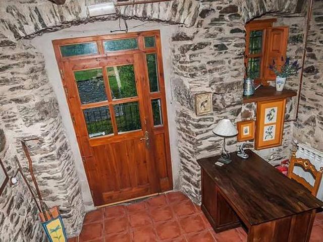 Casa en alquiler en Murias De Paredes, Castilla y León