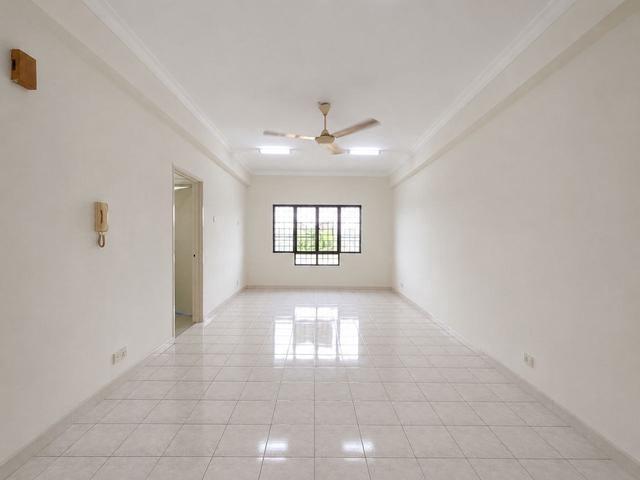 Condominium for sale in Petaling, Alam Impian