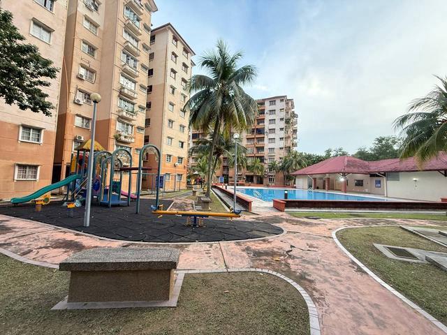 Condominium for sale in Petaling, Alam Impian