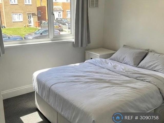 House for rent in Salters Cross, Strood
