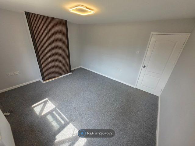 Apartment for rent in Beacon Heath, Watergate