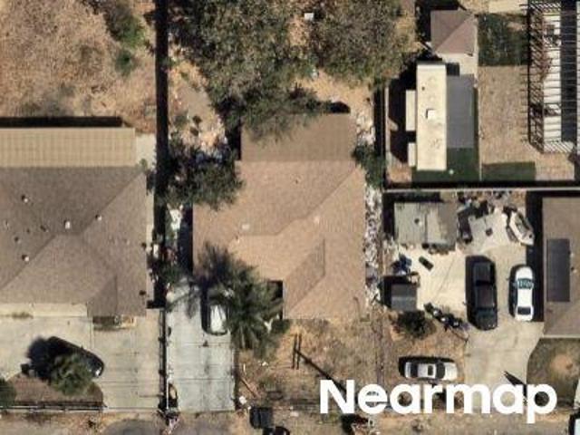 House for sale in Fontana, San Bernardino County