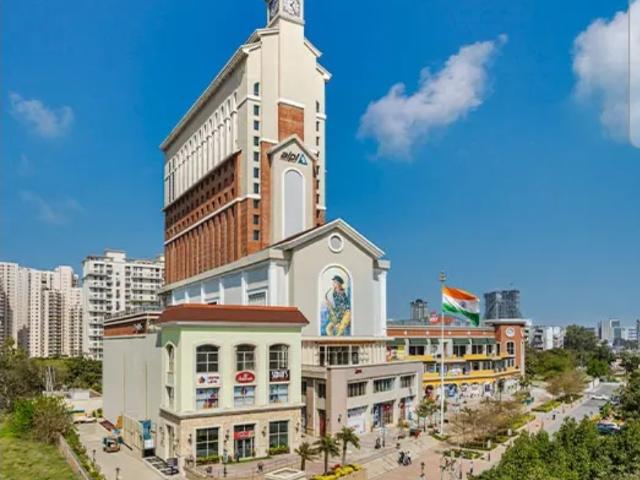 Commercial for sale in Hariana