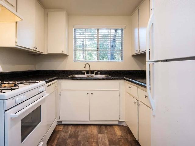 Apartment for rent in California