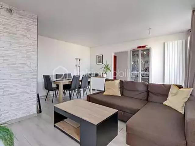 Appartement vente à La Clef de Saint-Pierre, Élancourt