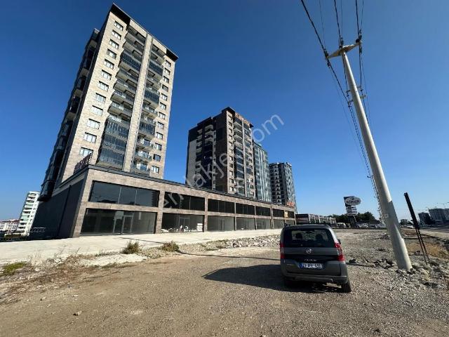 Yenişehir içerisinde kiralık Plaza