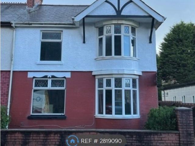 Room for rent in Coedffranc, Jersey Marine