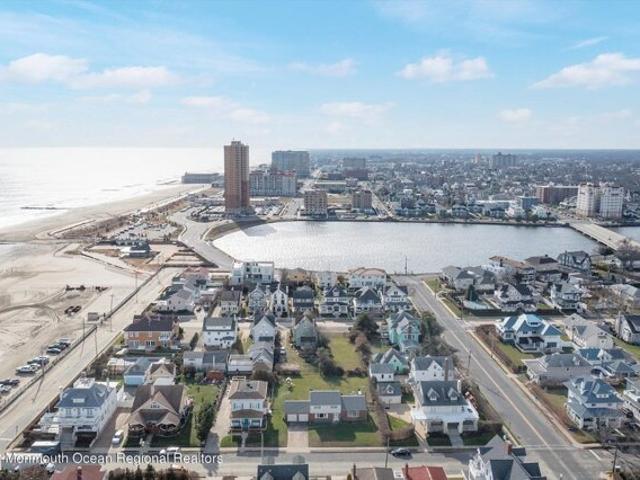 House for sale in Monmouth, New Jersey