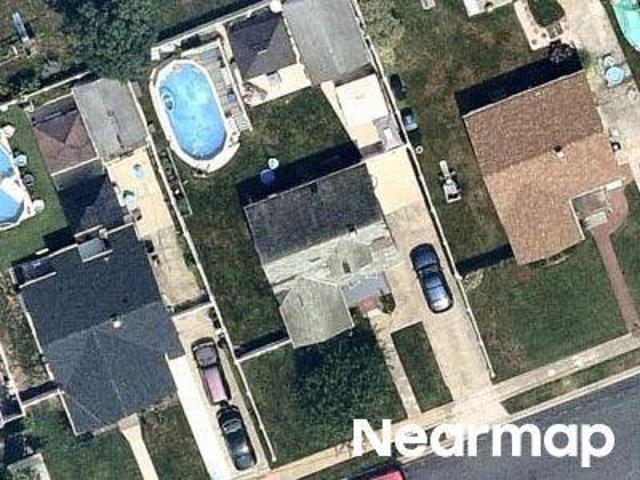 House for sale in Bellmore, New York