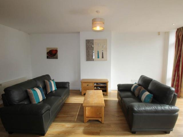 Apartment to rent in Douglas, Cork
