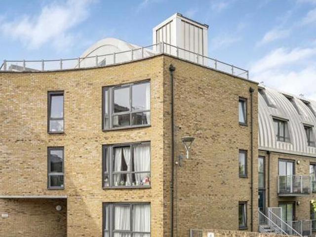 House for sale in Hertford, Colliers End