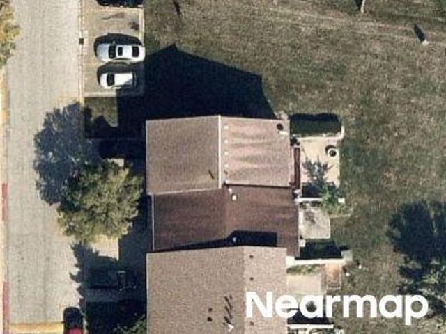 Townhouse for sale in Aurora, Illinois
