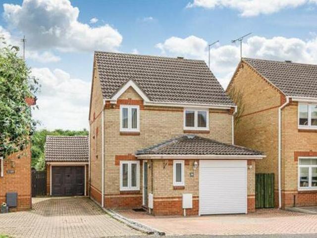 House for sale in Northamptonshire