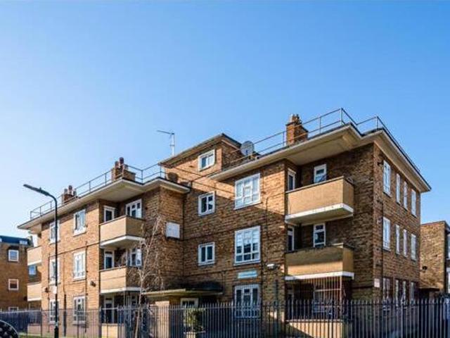 House for rent in Lyons, Greater London