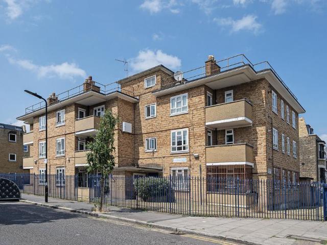 House for rent in Homerton, Greater London