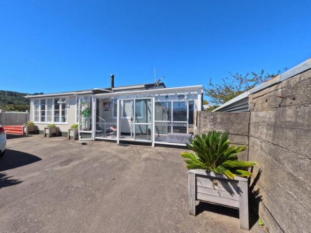 House for rent in Pauatahanui, Wellington