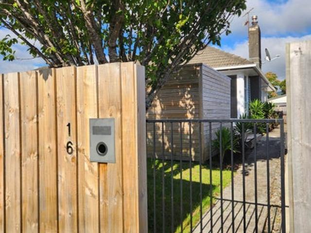 House for rent in Pauatahanui, Wellington